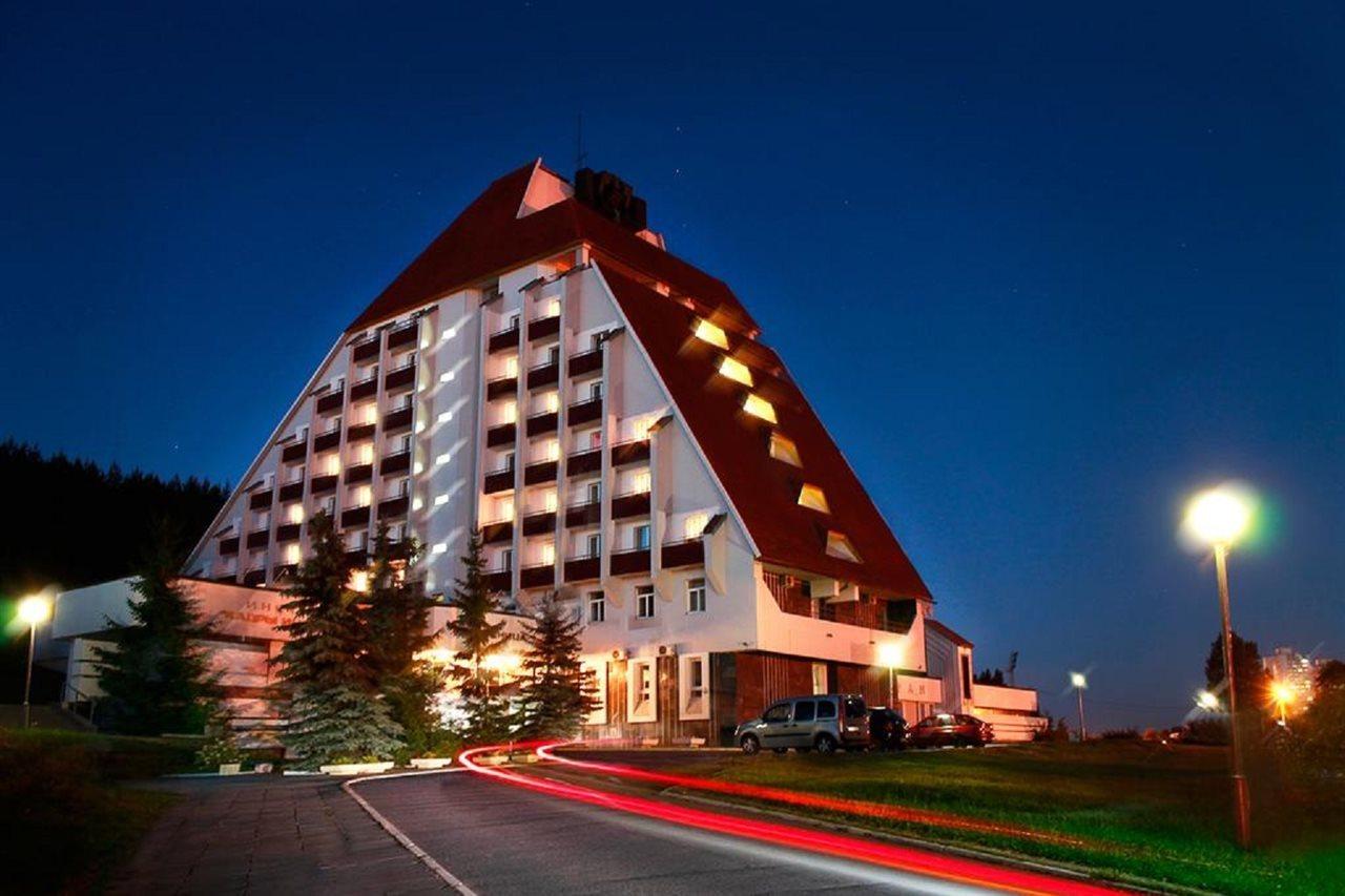 Agat Hotel Minsk Exterior foto