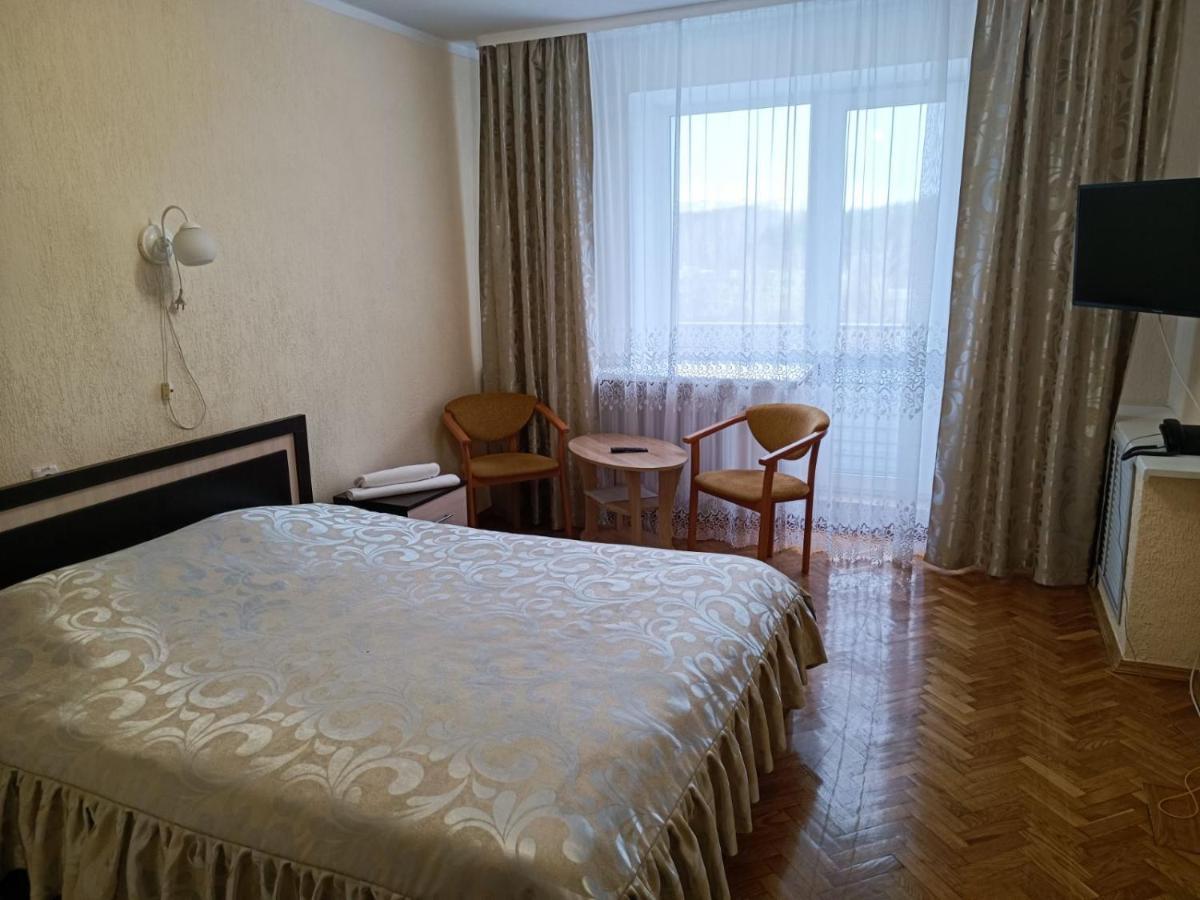 Agat Hotel Minsk Exterior foto
