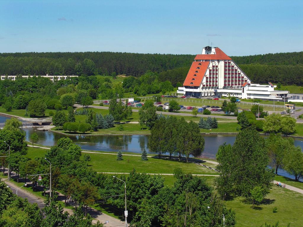 Agat Hotel Minsk Exterior foto