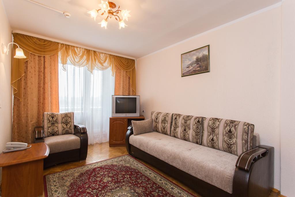 Agat Hotel Minsk Exterior foto