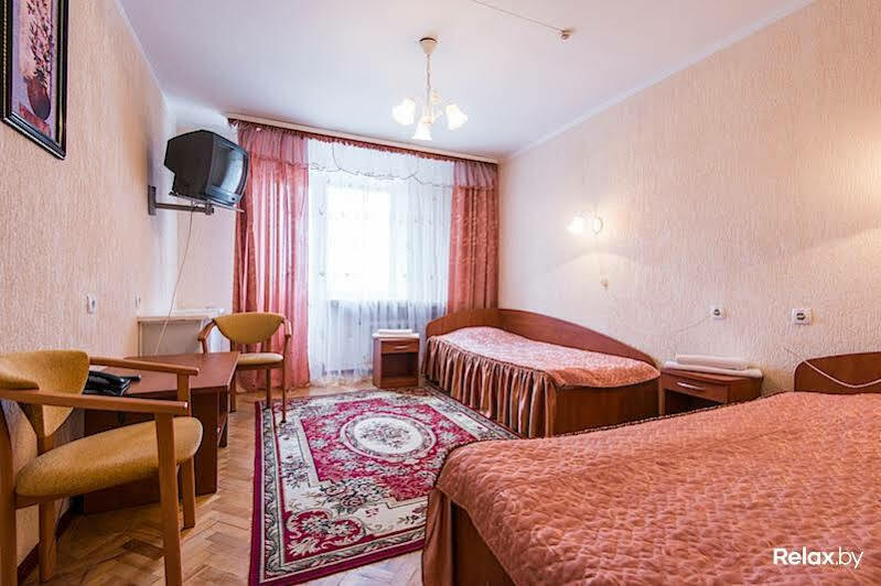 Agat Hotel Minsk Exterior foto